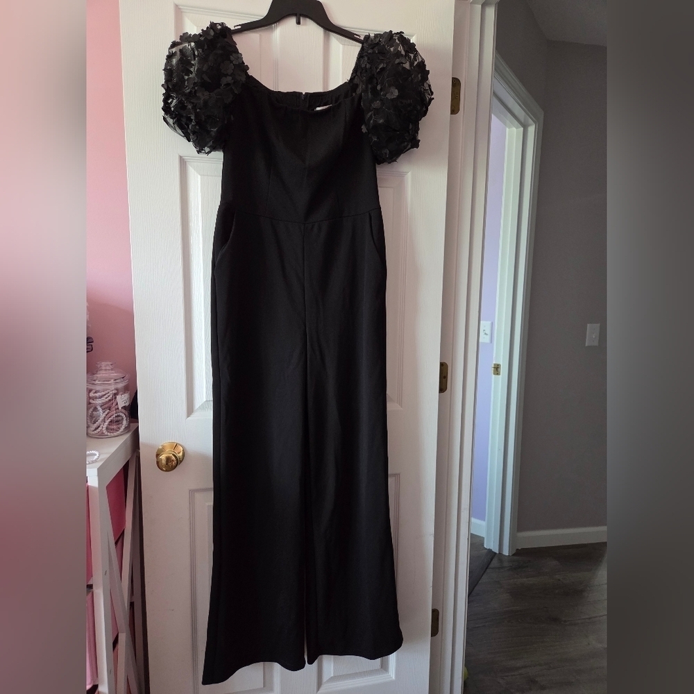 Women's black off the shoulder jumpsuit size 12 NWOT